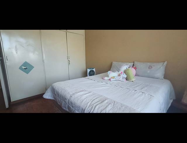 5 BEDROOM HOUSE FOR SALE IN PRETORIA GARDENS